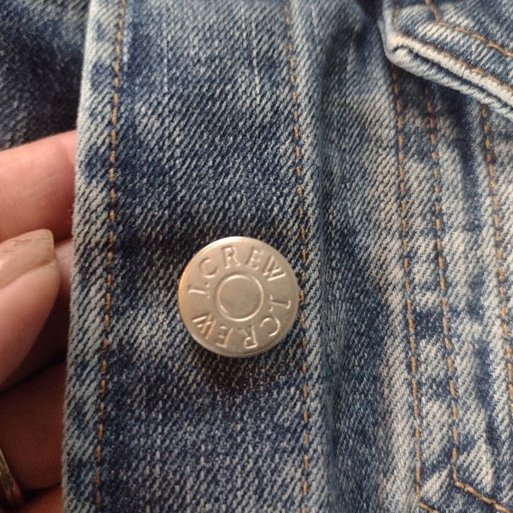 J.Crew Women's Never Worn! Classic Jean Jacket 😍 - Picture 8 of 11